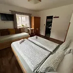 Hones Pensionat 3*