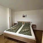 Hones Pensionat 3*