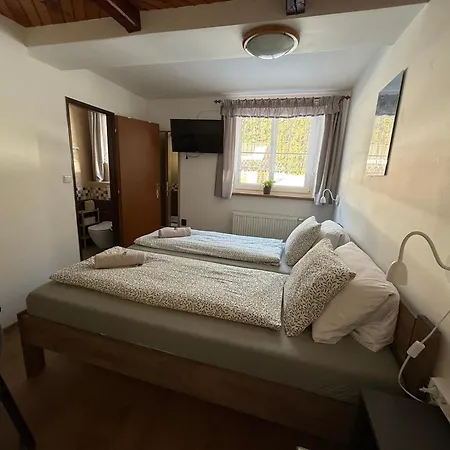 Hones Konukevi 3*